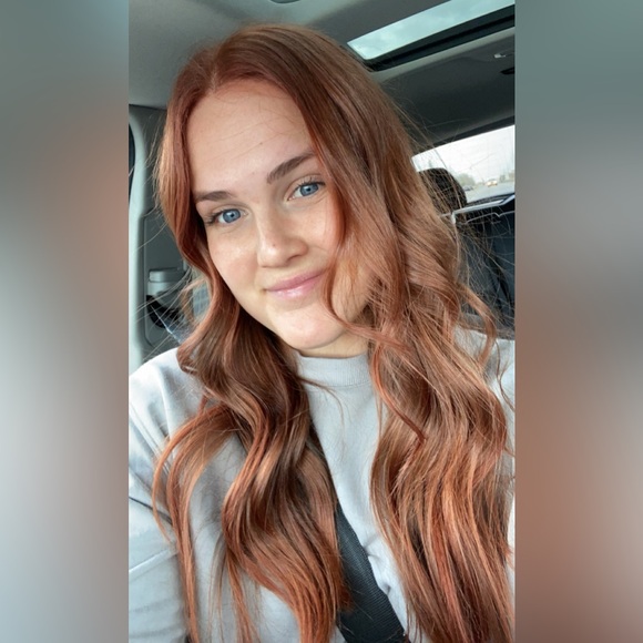 Meet your Posher, Madison - Picture 1 of 1